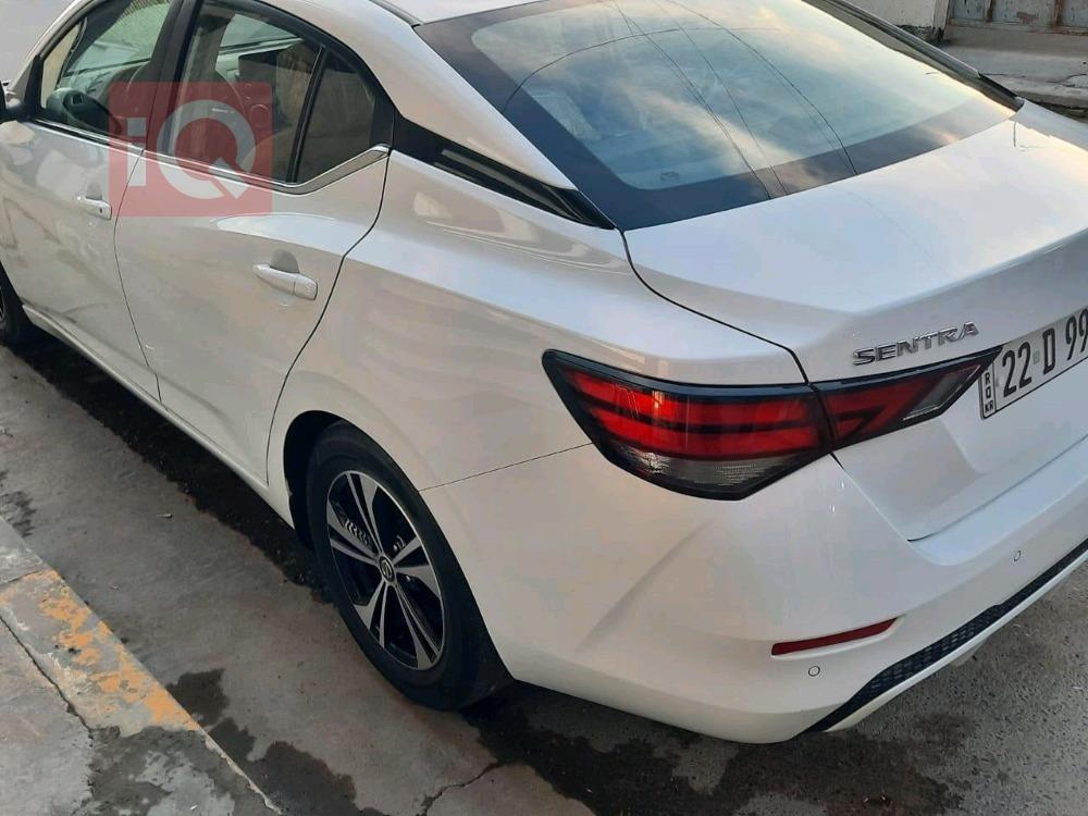 نيسان سنترا